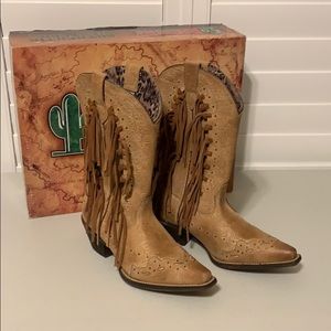 Laredo Western Cowgirl Boots 8M NWOT with Fringe